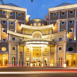 Rome Palace Deluxe Szálloda