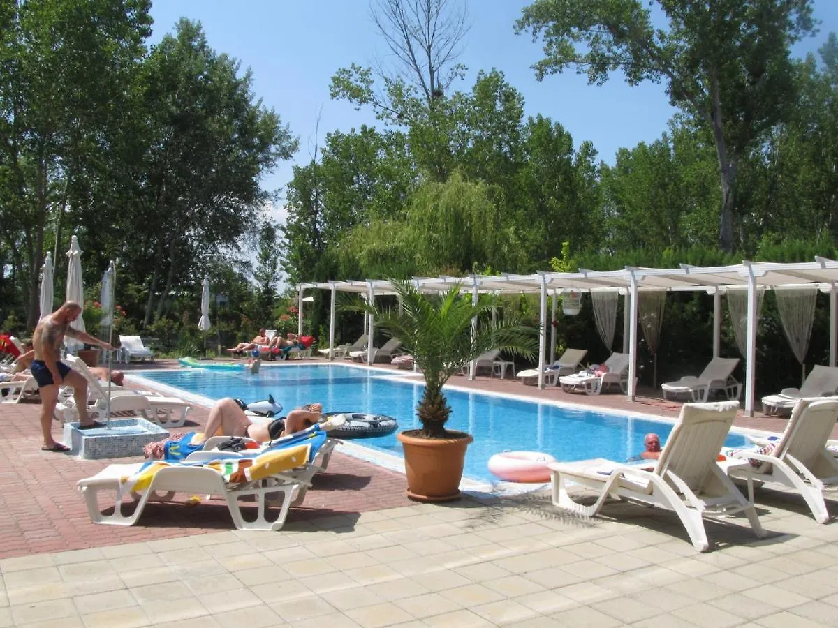 Apartments And Studios In Cote D'Azure Słoneczny Brzeg 0*,