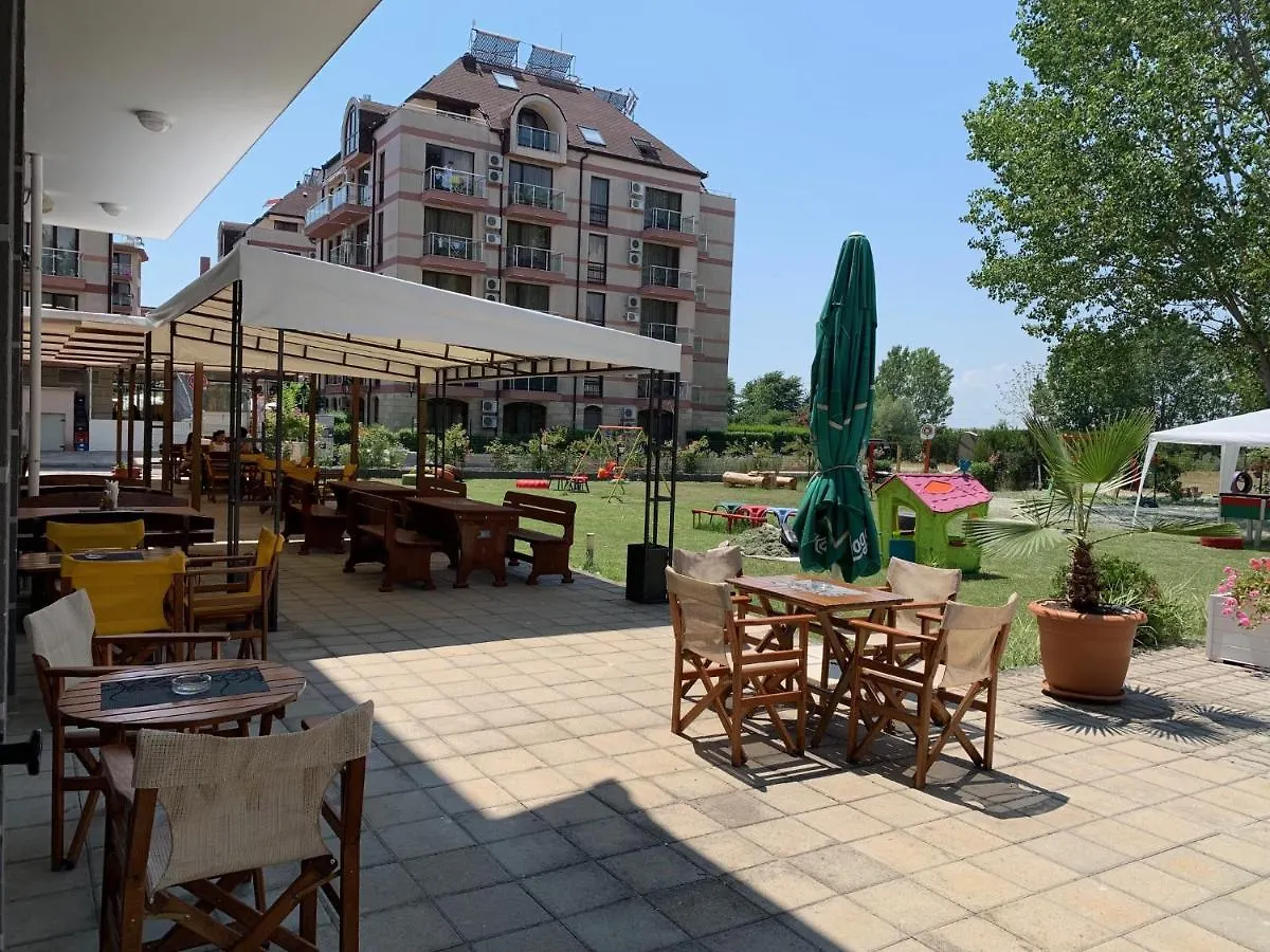 Apartments And Studios In Cote D'Azure Słoneczny Brzeg