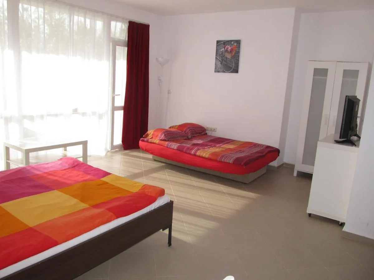 Apartments And Studios In Cote D'Azure Słoneczny Brzeg